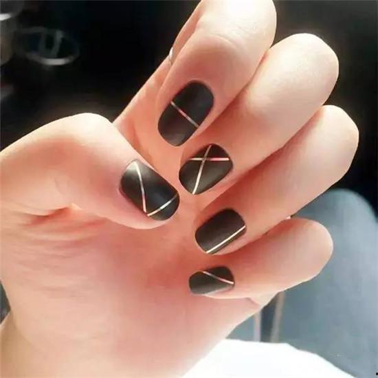 磨砂欧美甲图片,展现独特时尚魅力